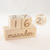 Houten mijlpaalblokken