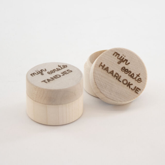 Doosjes voor melktandjes en eerste haarlokje
