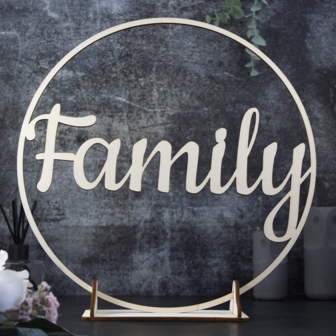 Houten flower hoop 'Family'