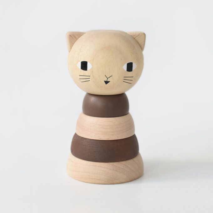 Houten stapeltoren - poes